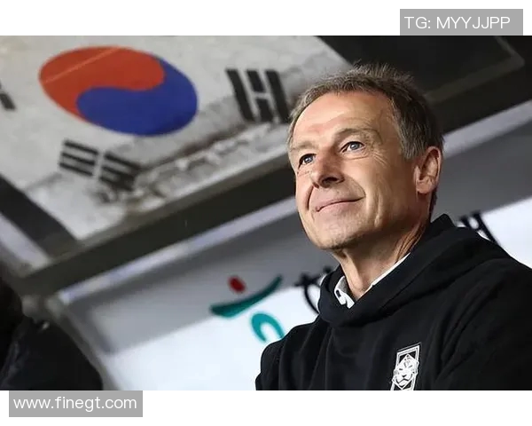 韩国足球明星专访节目揭示他们的训练生活与心路历程